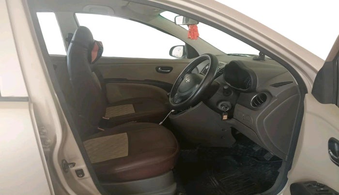 2011 Hyundai i10 MAGNA 1.2, Petrol, Manual, 82,109 km, interior