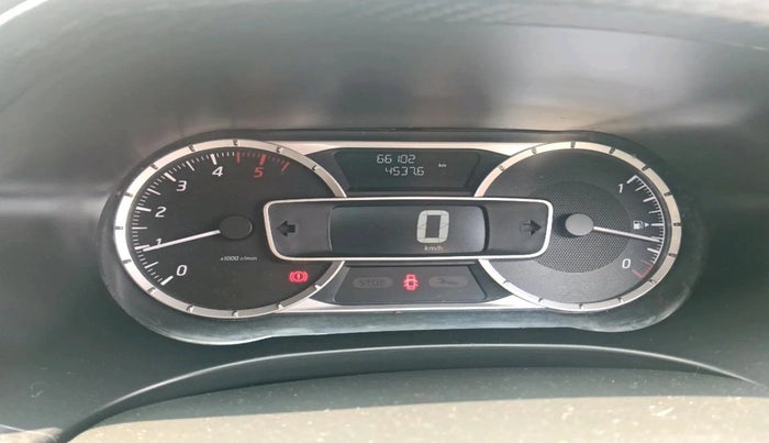 2019 Nissan Kicks XV PREMIUM O DUAL TONE DIESEL, Diesel, Manual, 66,102 km, interior