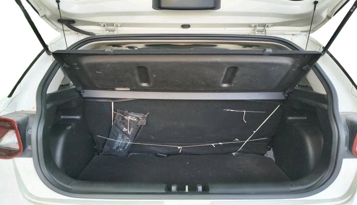 2021 Hyundai VENUE SX 1.5 CRDI, Diesel, Manual, 53,852 km, exterior