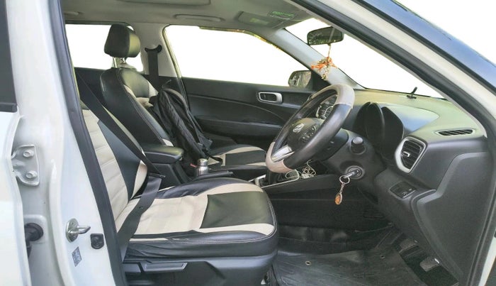 2021 Hyundai VENUE SX 1.5 CRDI, Diesel, Manual, 53,852 km, interior