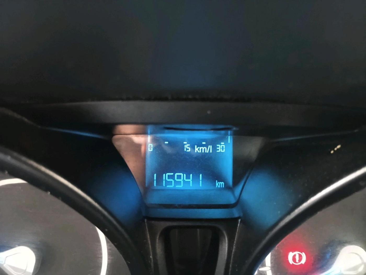 2013 Ford Ecosport AMBIENTE 1.5L DIESEL, Diesel, Manual, 1,15,941 km, interior