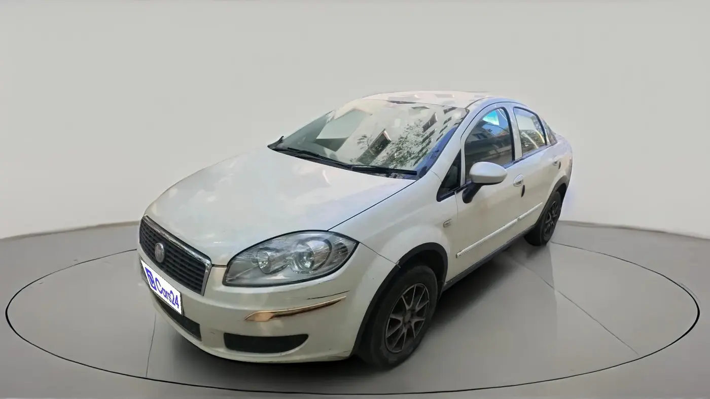 2014 Fiat Linea ACTIVE 1.4 L TJET, Petrol, Manual, 1,17,094 km, exterior