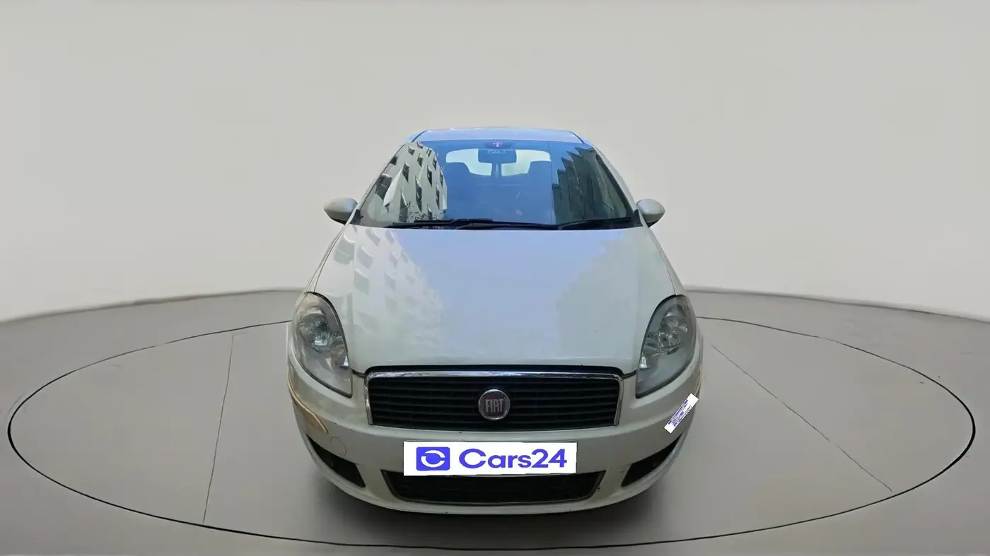 2014 Fiat Linea ACTIVE 1.4 L TJET, Petrol, Manual, 1,17,094 km, exterior