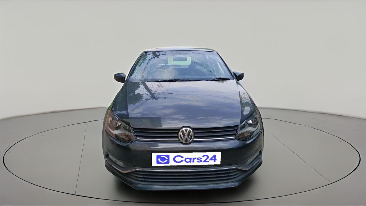2017 Volkswagen Polo COMFORTLINE 1.5L, Diesel, Manual, 1,41,185 km, exterior