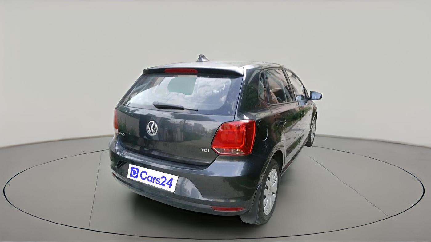 2017 Volkswagen Polo COMFORTLINE 1.5L, Diesel, Manual, 1,41,185 km, exterior