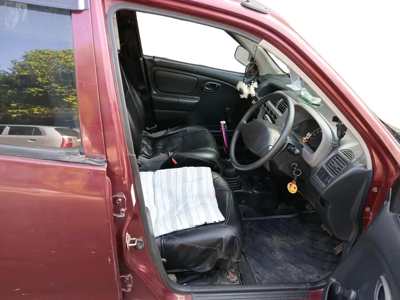 2010 Maruti Alto LXI, Petrol, Manual, 32,680 km, interior