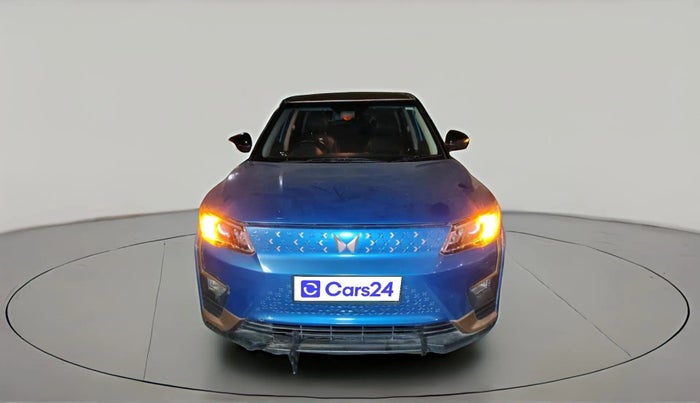 2023 Mahindra XUV400 EL 7.2 KW, Electric, Automatic, 31,476 km, exterior