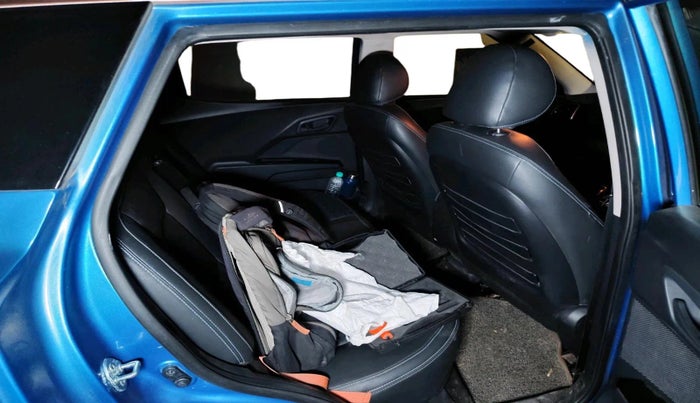 2023 Mahindra XUV400 EL 7.2 KW, Electric, Automatic, 31,476 km, interior