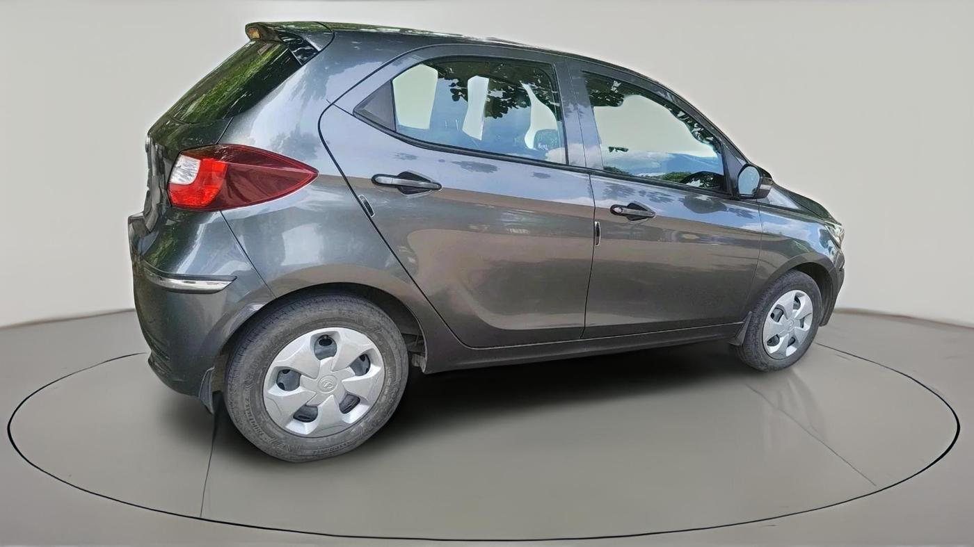 2022 Tata Tiago XT PETROL, Petrol, Manual, 47,672 km, exterior