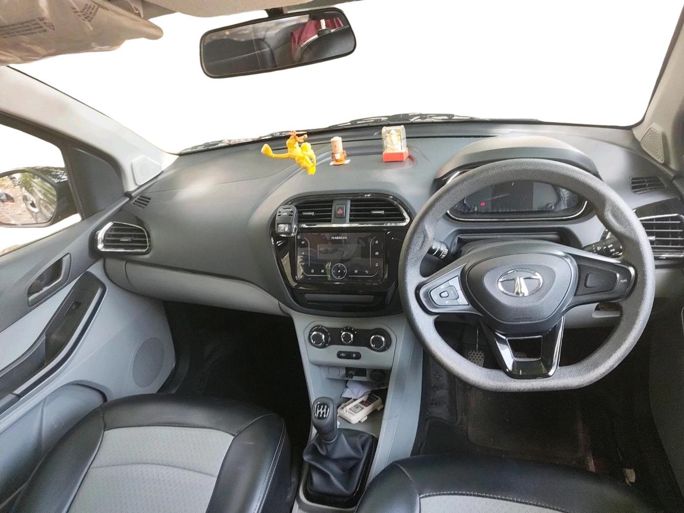 2022 Tata Tiago XT PETROL, Petrol, Manual, 47,672 km, interior