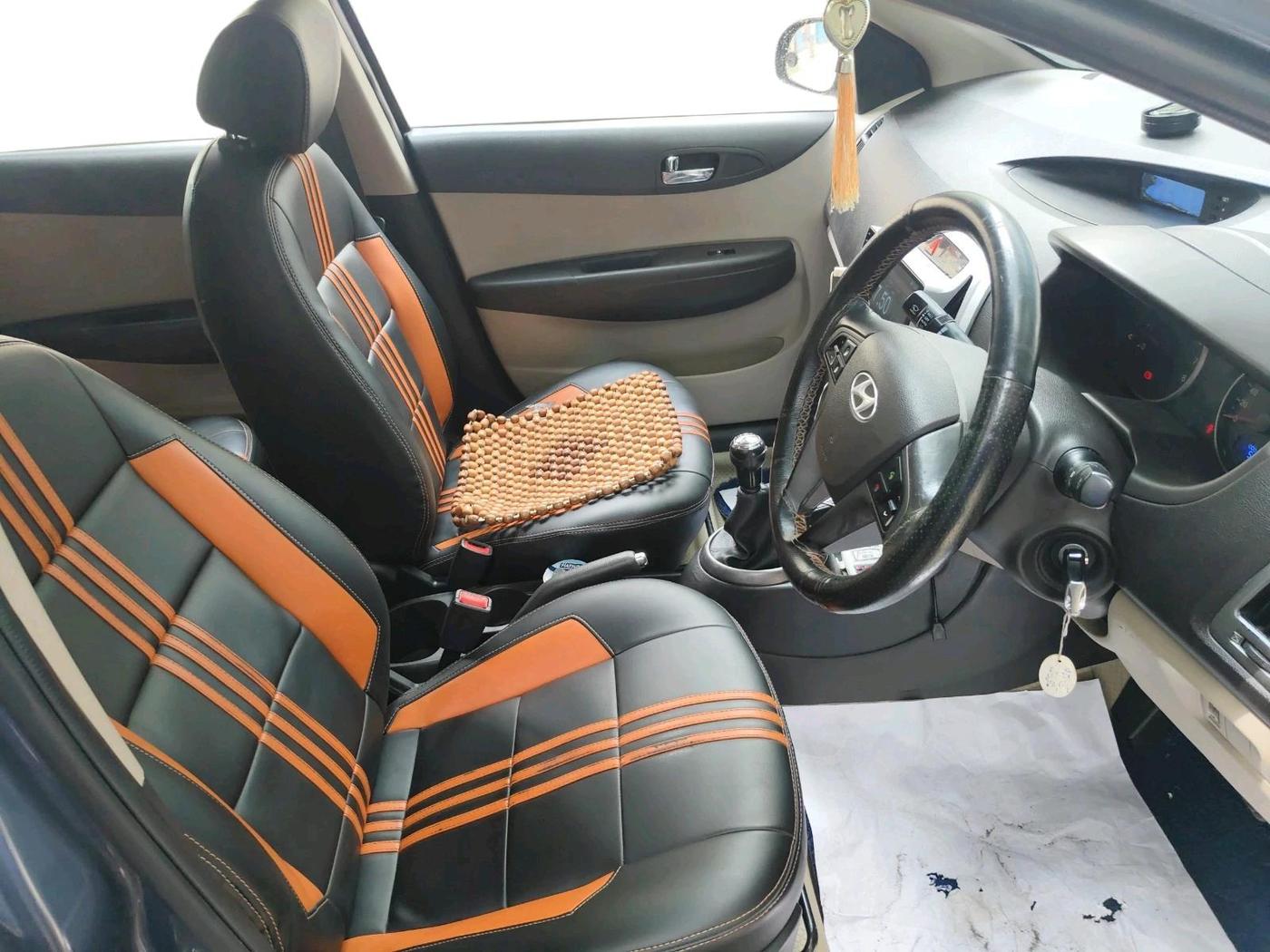2014 Hyundai i20 SPORTZ 1.2, Petrol, Manual, 51,657 km, interior