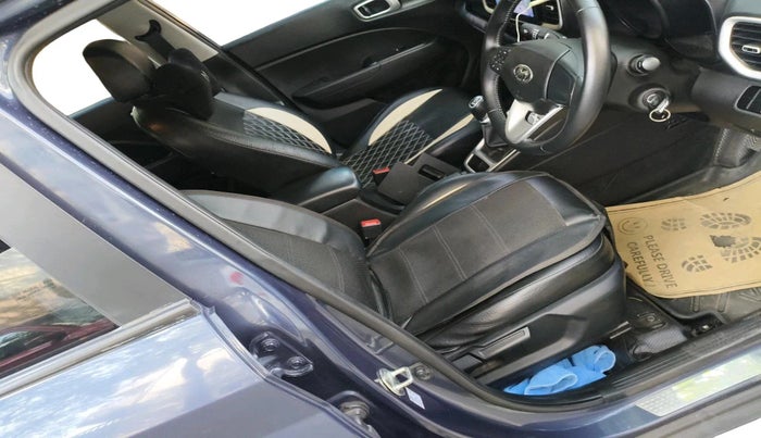 2021 Hyundai VENUE S+ 1.2, Petrol, Manual, 72,499 km, interior