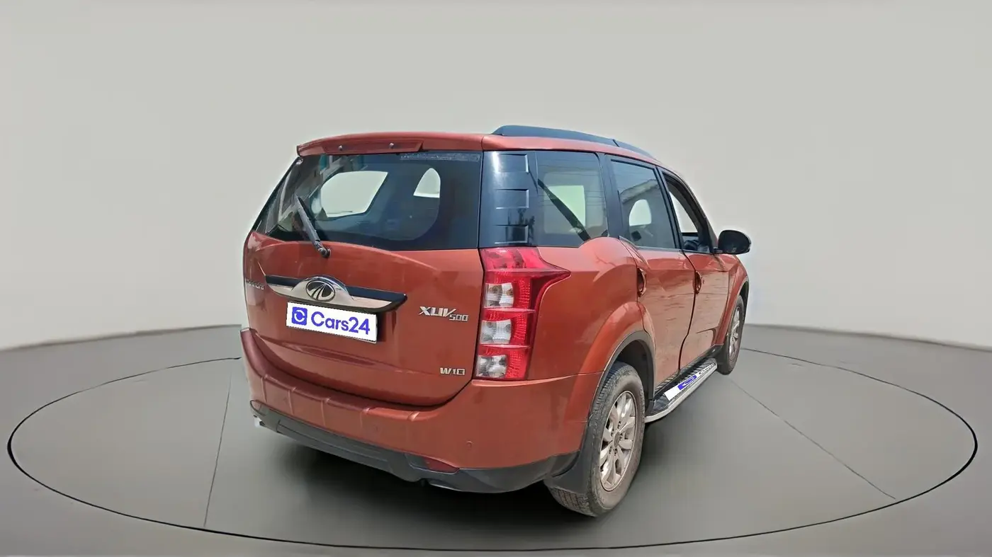 2015 Mahindra XUV500 W10, Diesel, Manual, 1,25,044 km, exterior