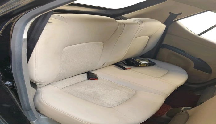 2012 Hyundai i10 MAGNA 1.2, Petrol, Manual, 98,492 km, interior