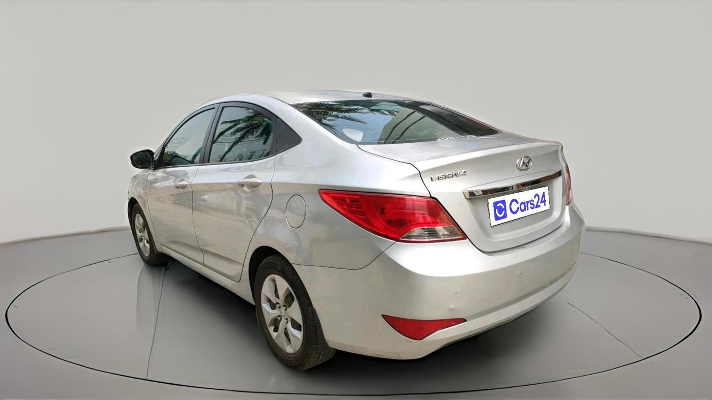 2016 Hyundai Verna FLUIDIC 4S 1.6 VTVT S, Petrol, Manual, 1,18,126 km, exterior