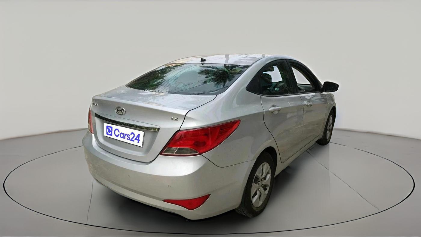 2016 Hyundai Verna FLUIDIC 4S 1.6 VTVT S, Petrol, Manual, 1,18,126 km, exterior