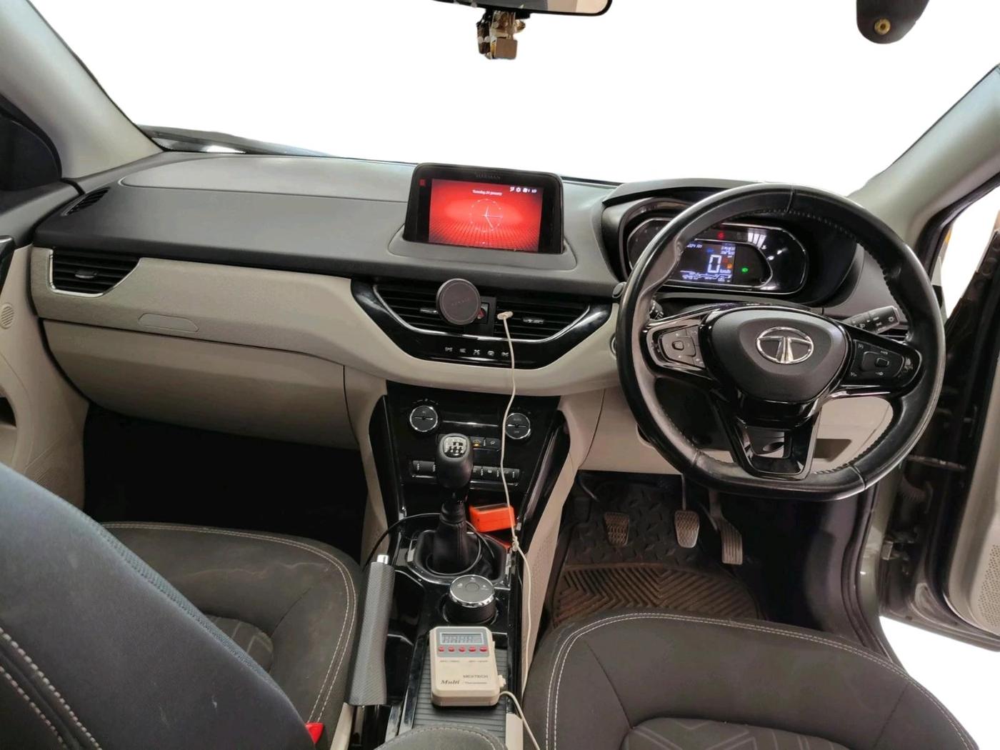 2022 Tata NEXON XZ PLUS (O) PETROL, Petrol, Manual, 42,497 km, interior