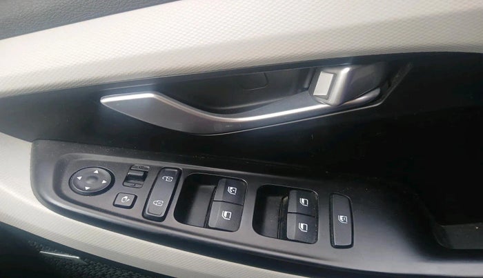 2022 Hyundai Creta SX (O) AT 1.5 DIESEL, Diesel, Automatic, 44,408 km, interior