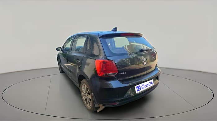2016 Volkswagen Polo HIGHLINE1.2L, Petrol, Manual, 1,31,831 km, exterior