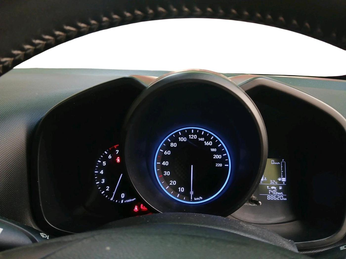 2020 Hyundai VENUE SX 1.0 TURBO, Petrol, Manual, 88,620 km, interior