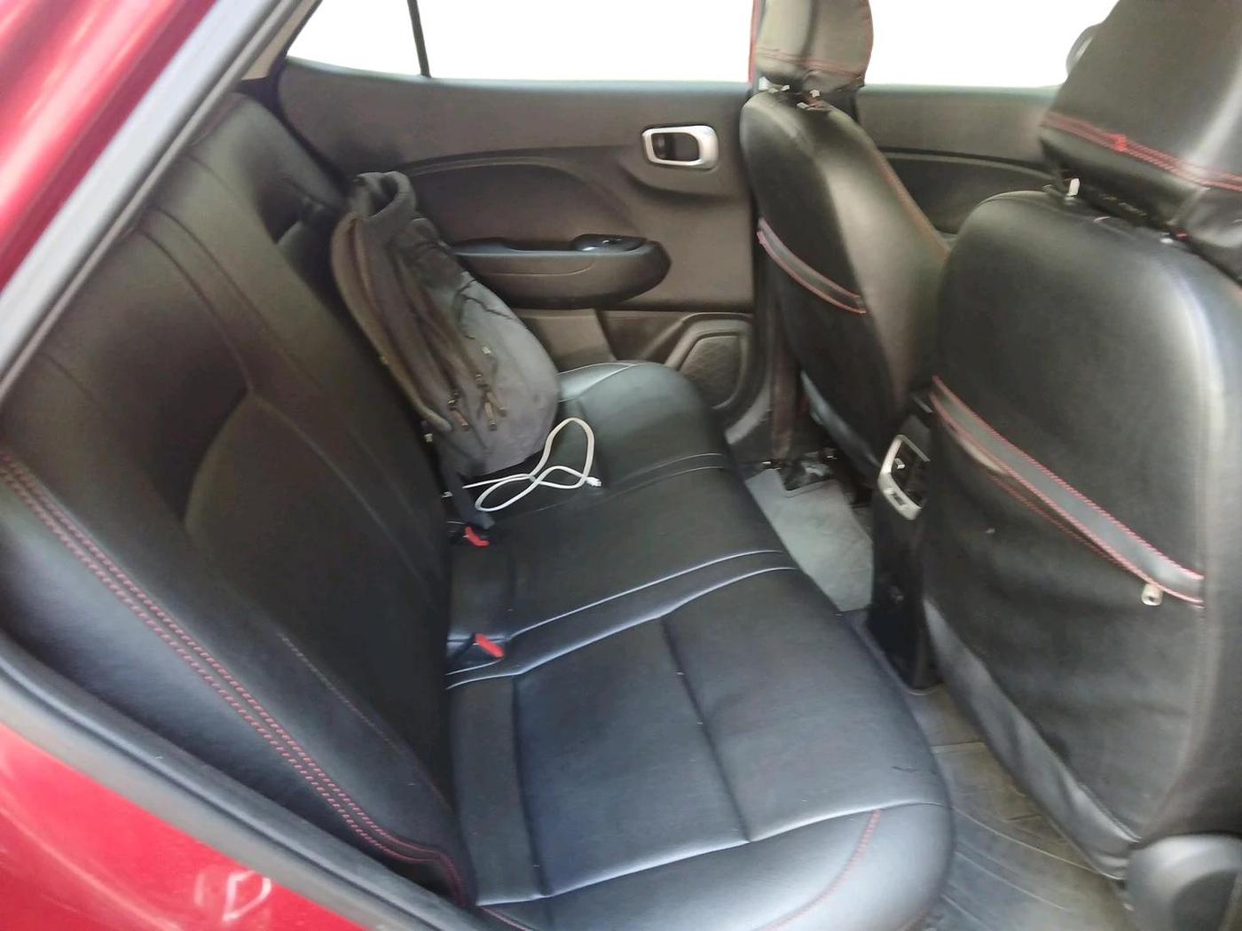 2020 Hyundai VENUE SX 1.0 TURBO, Petrol, Manual, 88,620 km, interior