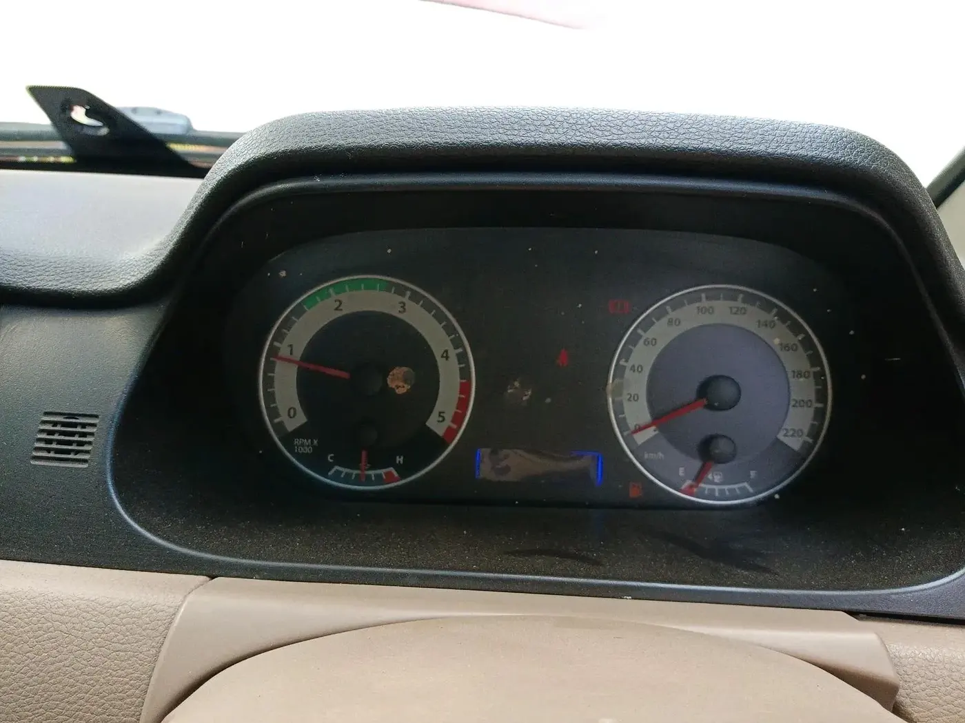 2012 Tata Aria PURE 4X2, Diesel, Manual, 1,28,000 km, interior