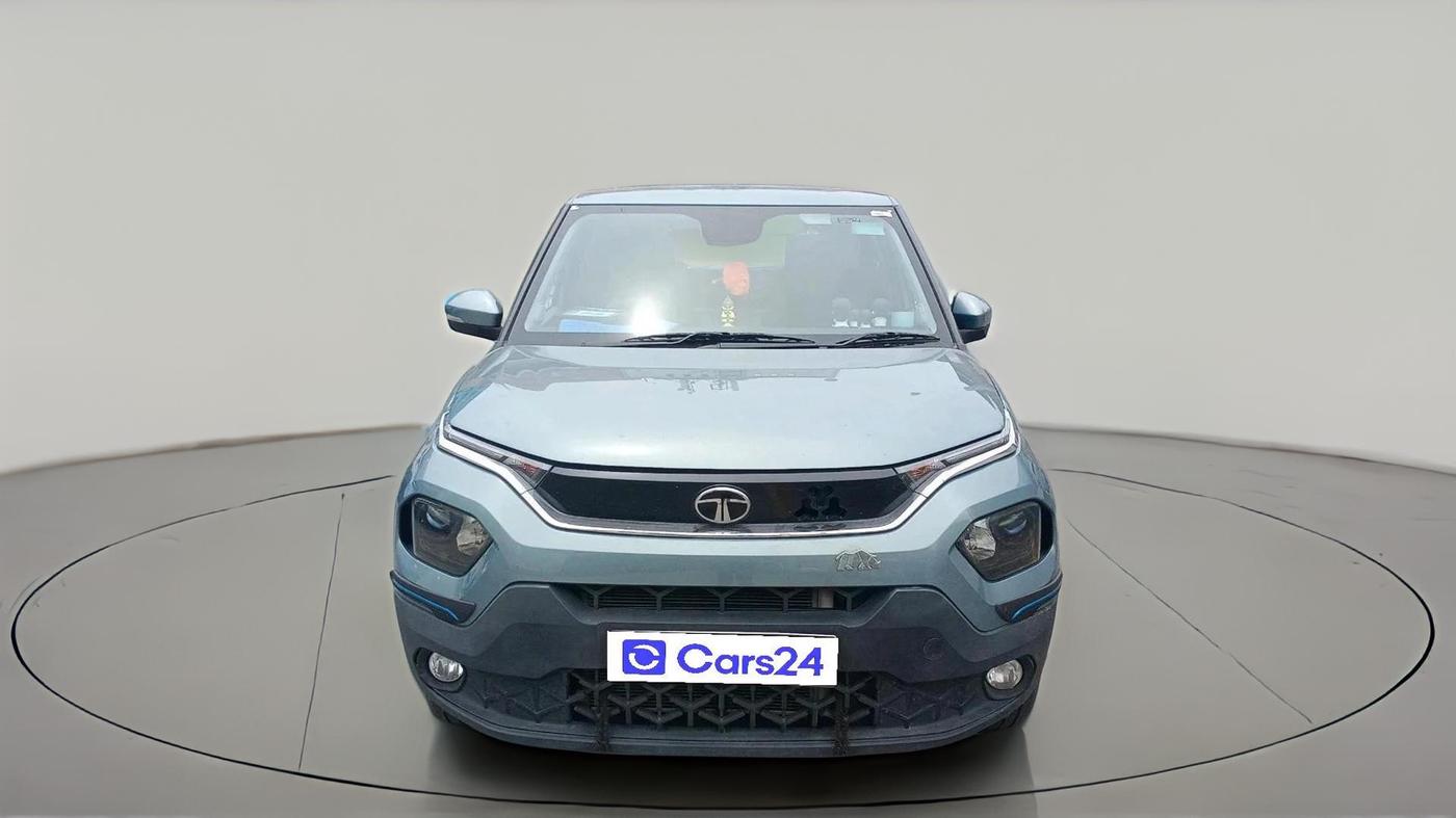 2025 Tata PUNCH Accomplished Plus AMT, Petrol, Automatic, 11,717 km, exterior