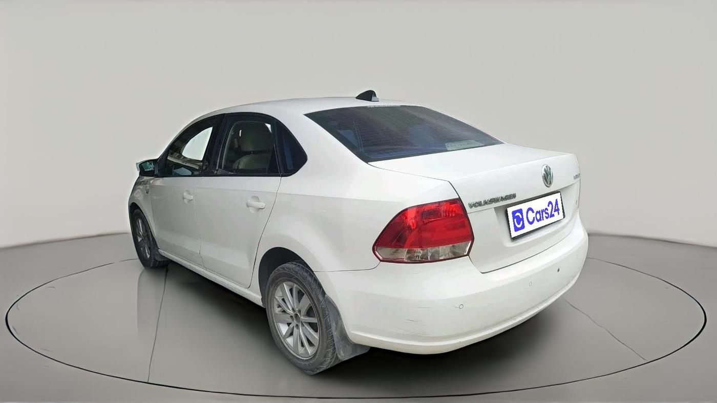 2013 Volkswagen Vento HIGHLINE DIESEL 1.6, Diesel, Manual, 1,74,435 km, exterior