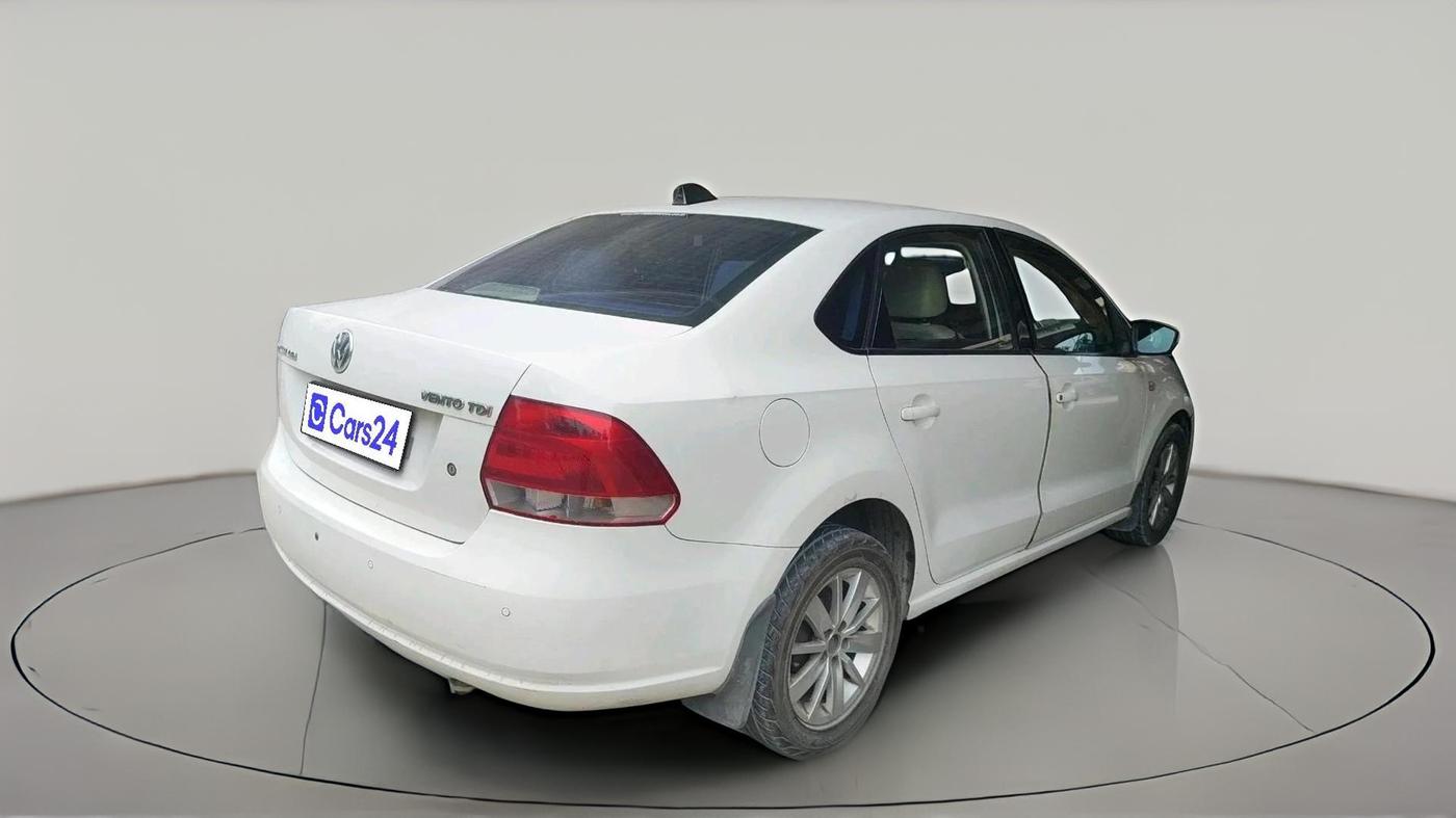 2013 Volkswagen Vento HIGHLINE DIESEL 1.6, Diesel, Manual, 1,74,435 km, exterior