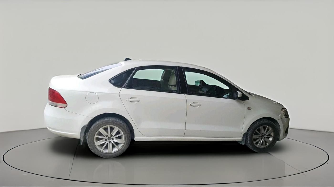 2013 Volkswagen Vento HIGHLINE DIESEL 1.6, Diesel, Manual, 1,74,435 km, exterior