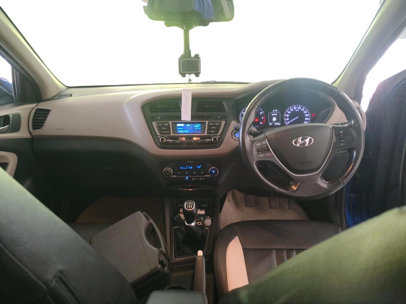 2014 Hyundai i20 ASTA 1.2, Petrol, Manual, 57,773 km, interior