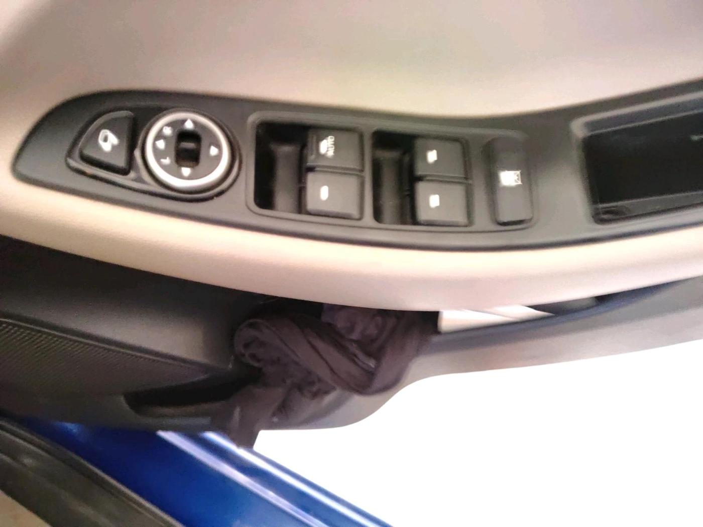 2014 Hyundai i20 ASTA 1.2, Petrol, Manual, 57,773 km, interior