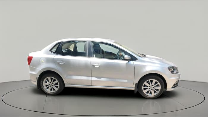 2016 Volkswagen Ameo HIGHLINE1.2L, Petrol, Manual, 90,000 km, exterior