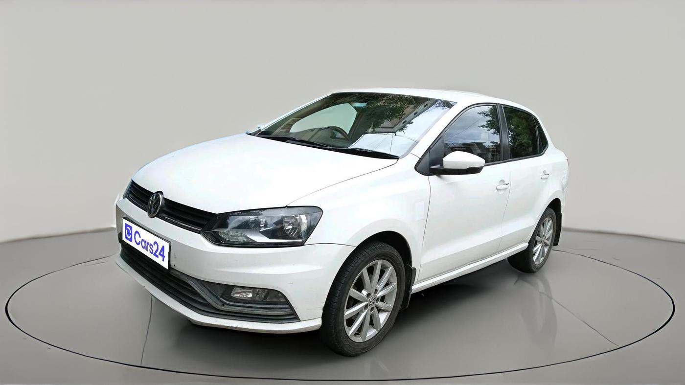 2017 Volkswagen Ameo HIGHLINE PLUS 1.5L AT 16 ALLOY, Diesel, Automatic, 79,886 km, exterior