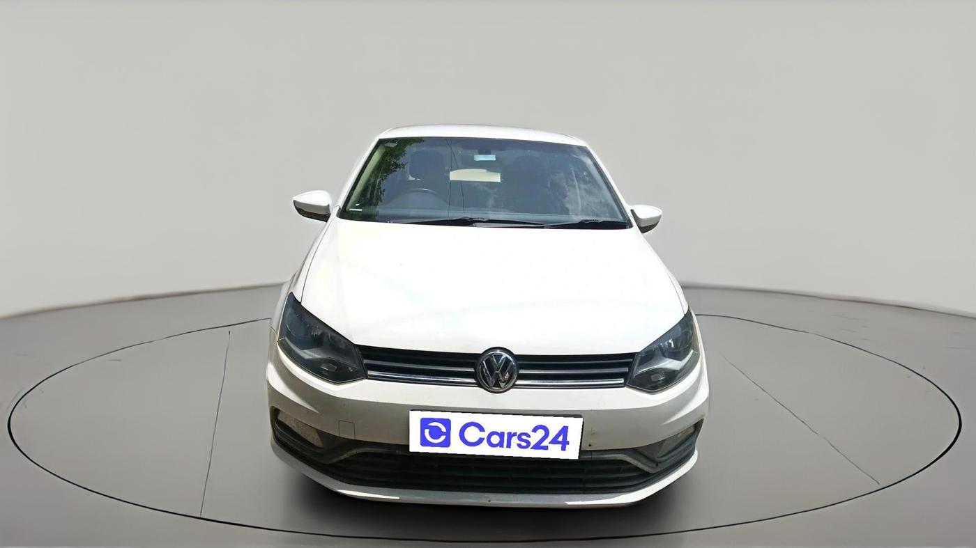 2017 Volkswagen Ameo HIGHLINE PLUS 1.5L AT 16 ALLOY, Diesel, Automatic, 79,886 km, exterior