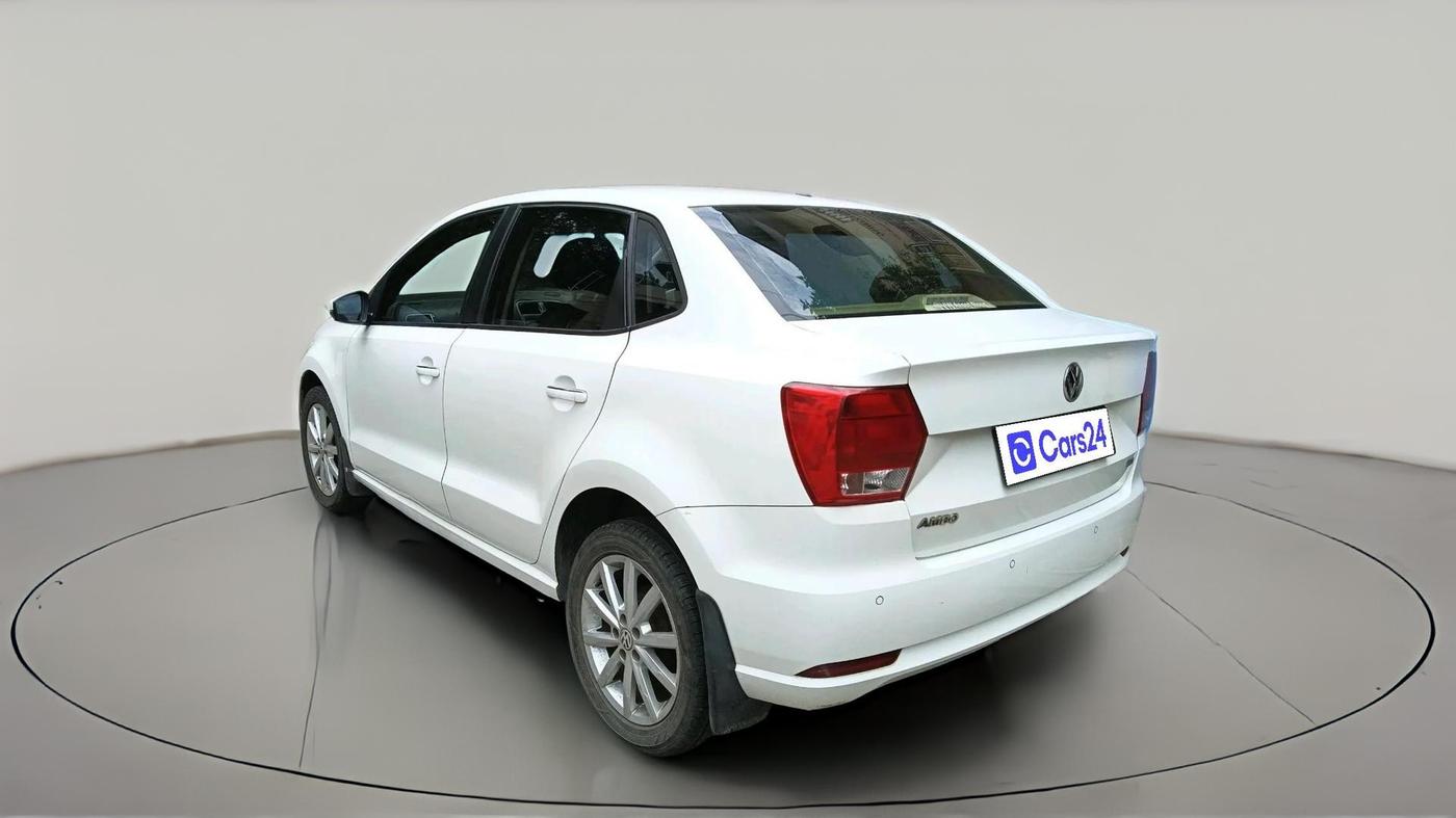 2017 Volkswagen Ameo HIGHLINE PLUS 1.5L AT 16 ALLOY, Diesel, Automatic, 79,886 km, exterior