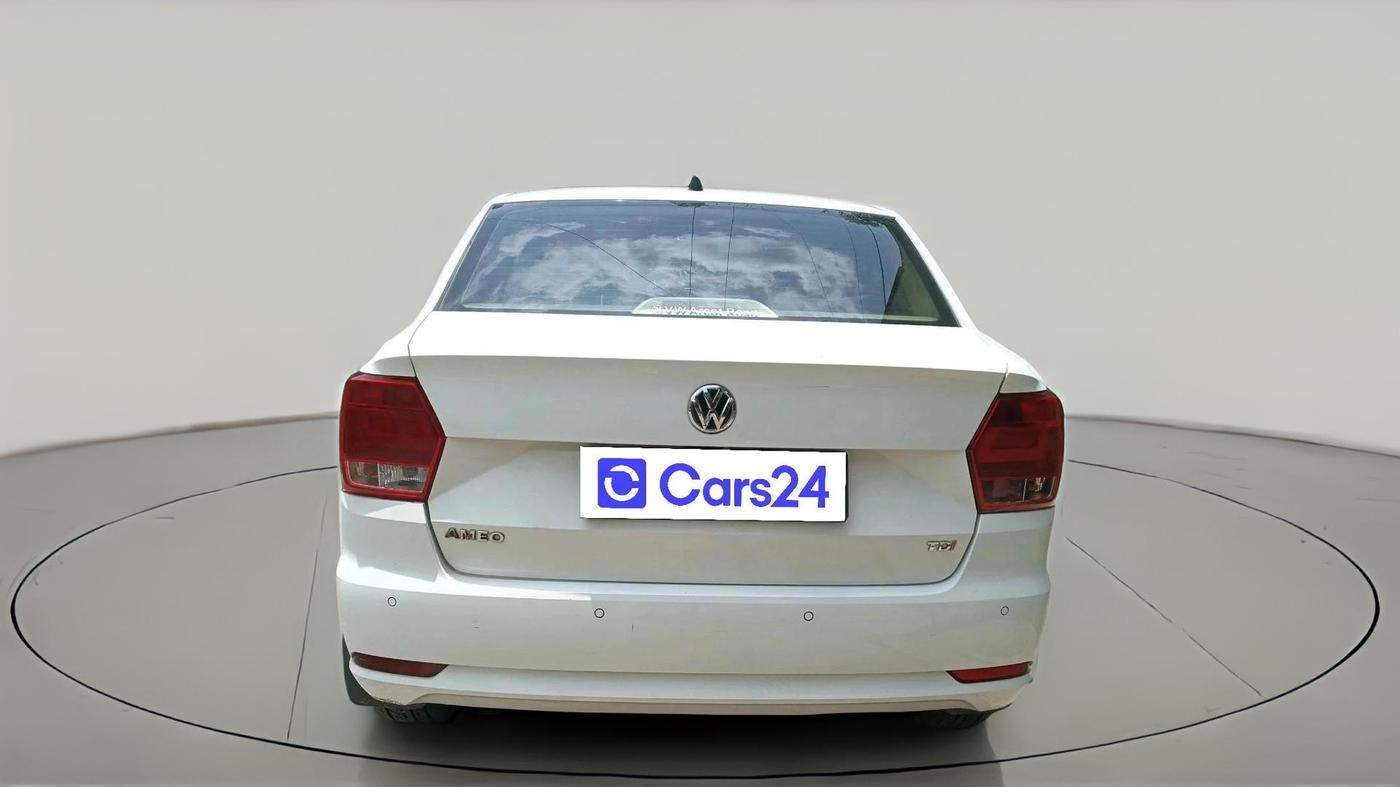 2017 Volkswagen Ameo HIGHLINE PLUS 1.5L AT 16 ALLOY, Diesel, Automatic, 79,886 km, exterior