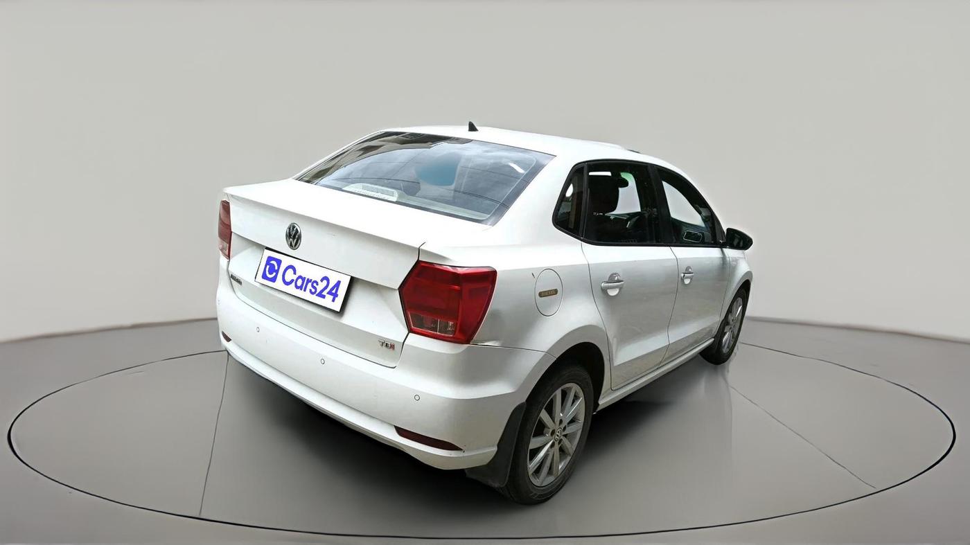 2017 Volkswagen Ameo HIGHLINE PLUS 1.5L AT 16 ALLOY, Diesel, Automatic, 79,886 km, exterior