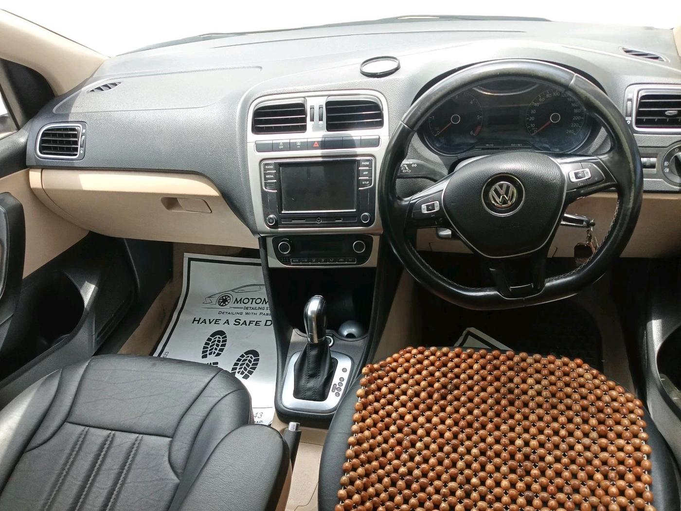 2017 Volkswagen Ameo HIGHLINE PLUS 1.5L AT 16 ALLOY, Diesel, Automatic, 79,886 km, interior