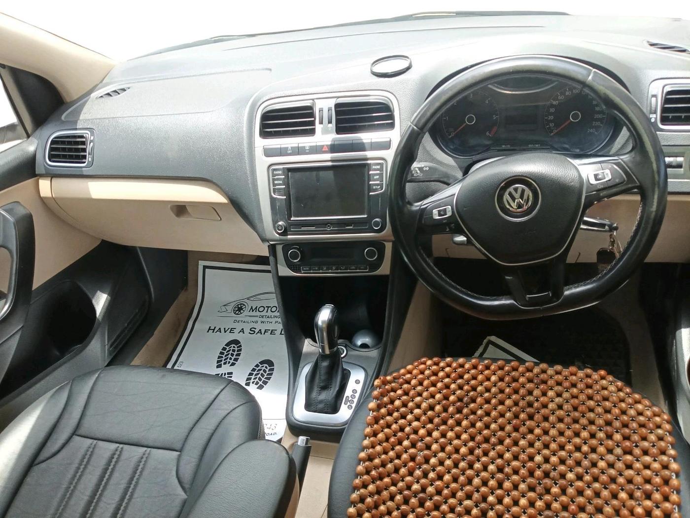 2017 Volkswagen Ameo HIGHLINE PLUS 1.5L AT 16 ALLOY, Diesel, Automatic, 79,886 km, interior