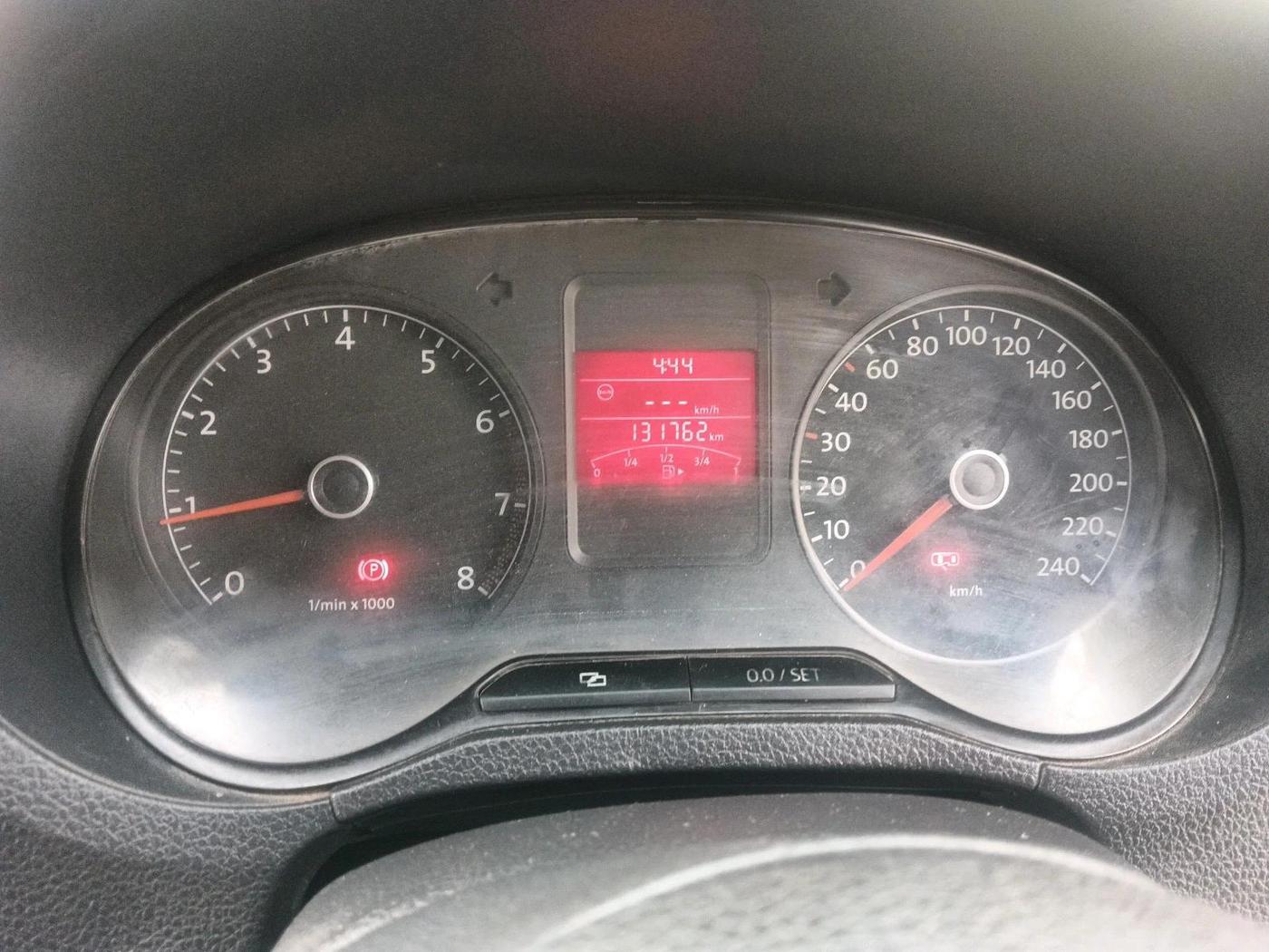 2014 Volkswagen Polo HIGHLINE1.2L, Petrol, Manual, 1,31,762 km, interior