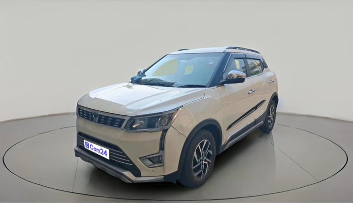 2022 Mahindra XUV300 W8 (O) 1.2 PETROL AMT, Petrol, Automatic, 61,190 km, exterior