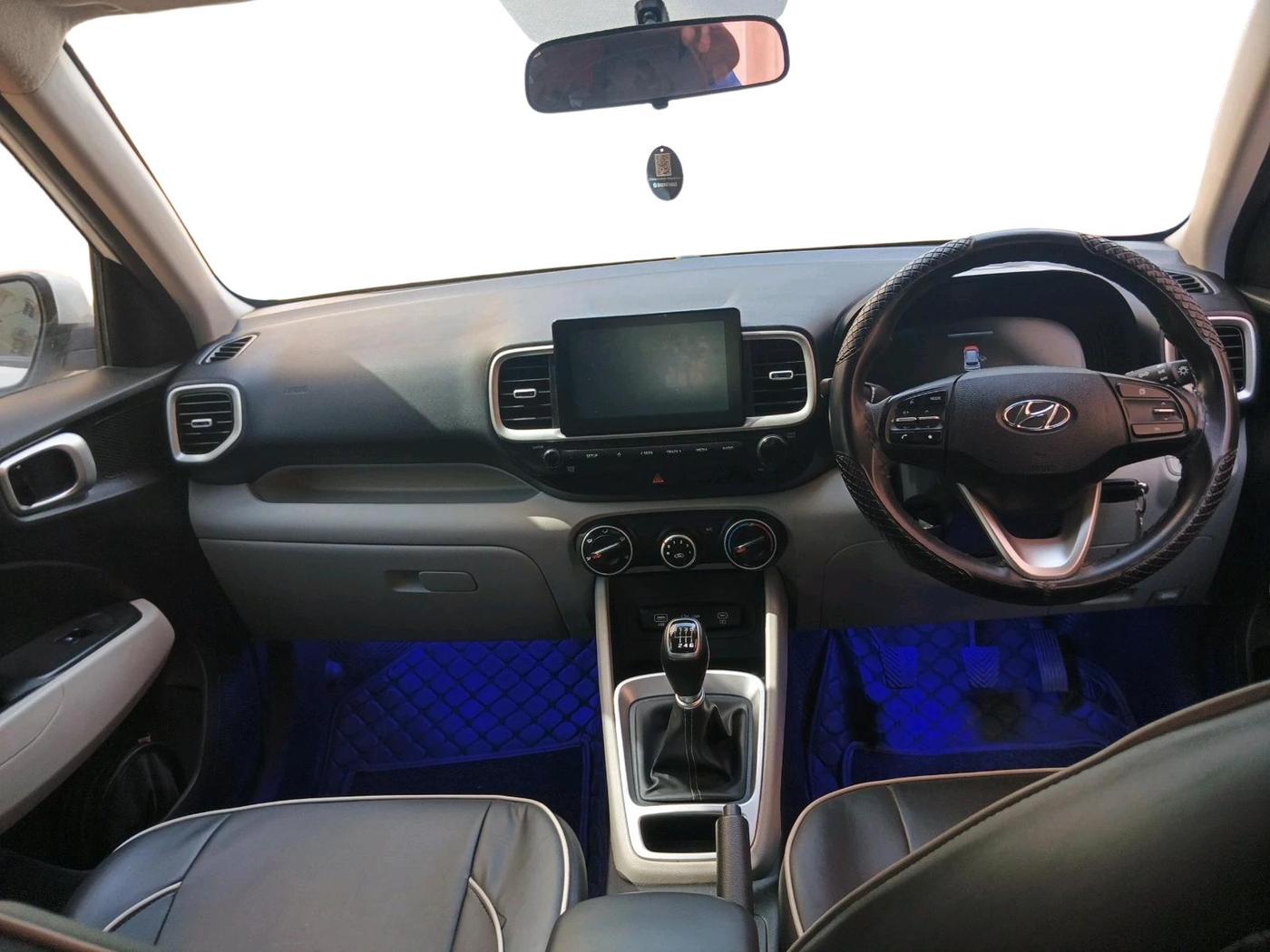 2023 Hyundai VENUE S PLUS 1.5 CRDI, Diesel, Manual, 49,528 km, interior
