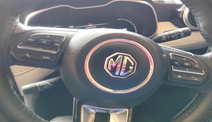 2022 MG ASTOR SHARP 1.5 MT, Petrol, Manual, 27,258 km, interior