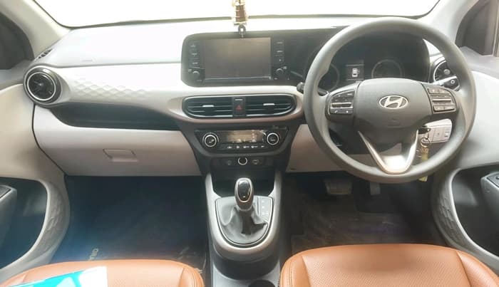 2024 Hyundai GRAND I10 NIOS SPORTZ AMT 1.2 KAPPA VTVT, Petrol, Automatic, 20,856 km, interior