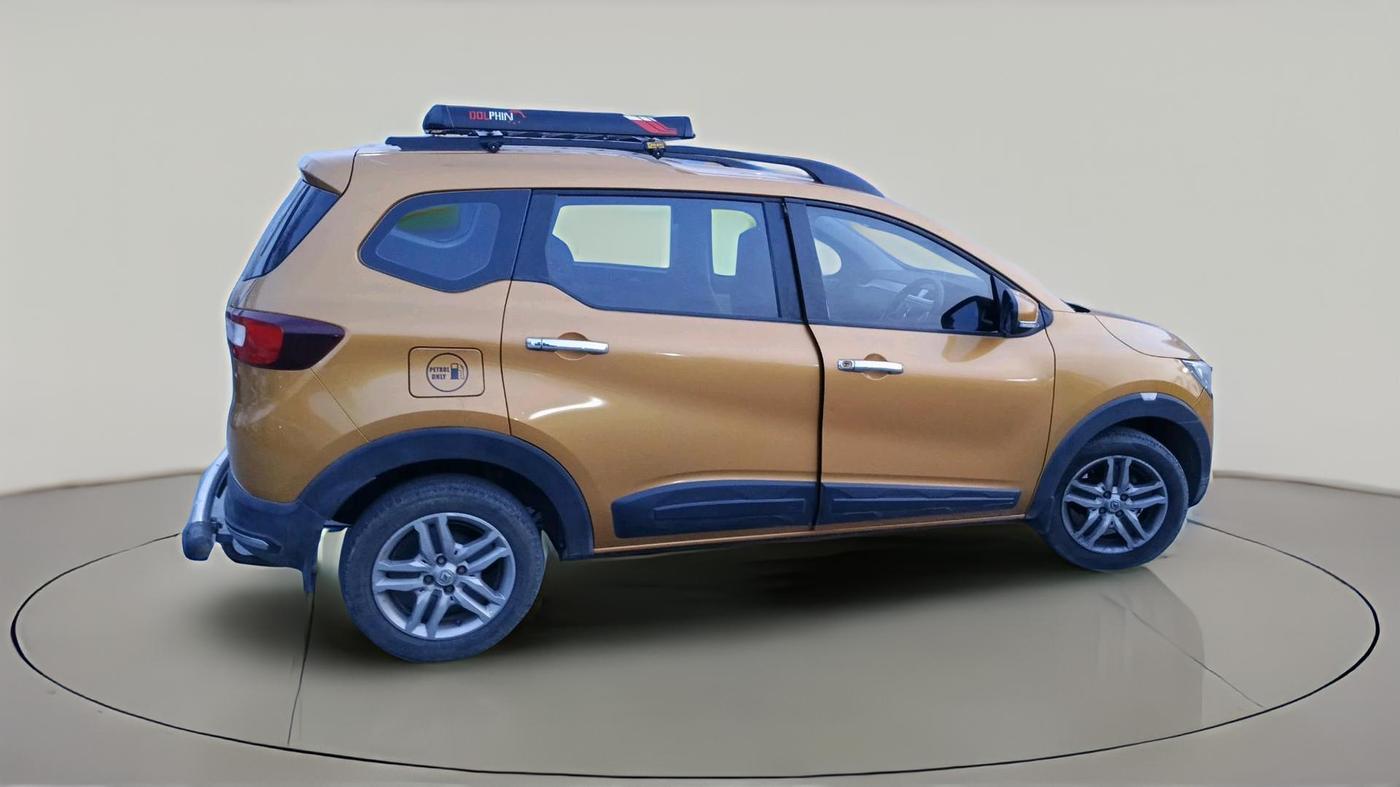 2021 Renault TRIBER RXZ, Petrol, Manual, 38,174 km, exterior