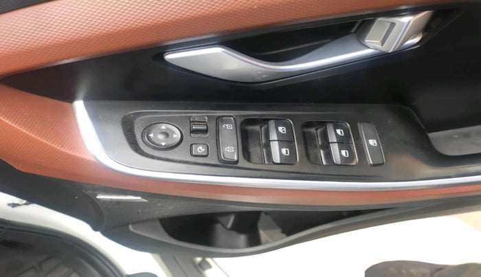 2022 Hyundai ALCAZAR 1.5 SIGNATURE (O) AT 6STR, Diesel, Automatic, 73,119 km, interior