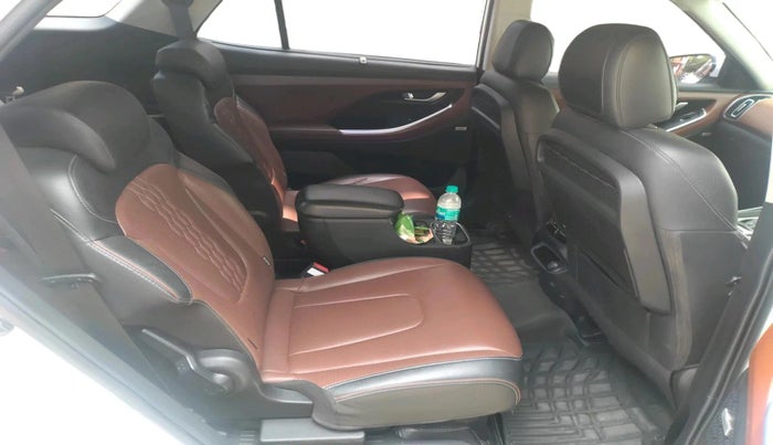 2022 Hyundai ALCAZAR 1.5 SIGNATURE (O) AT 6STR, Diesel, Automatic, 73,119 km, interior