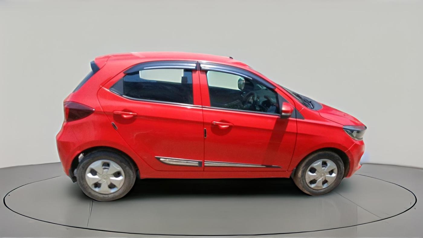 2022 Tata Tiago XT (O) PETROL, Petrol, Manual, 26,323 km, exterior