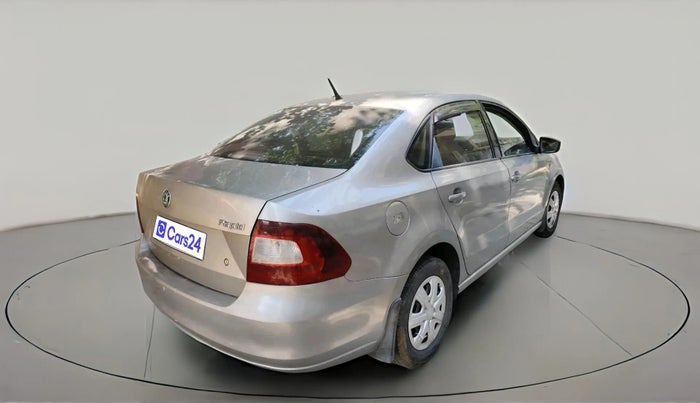 2011 Skoda Rapid AMBITION 1.6 TDI CR MT, Diesel, Manual, 3,08,659 km, exterior